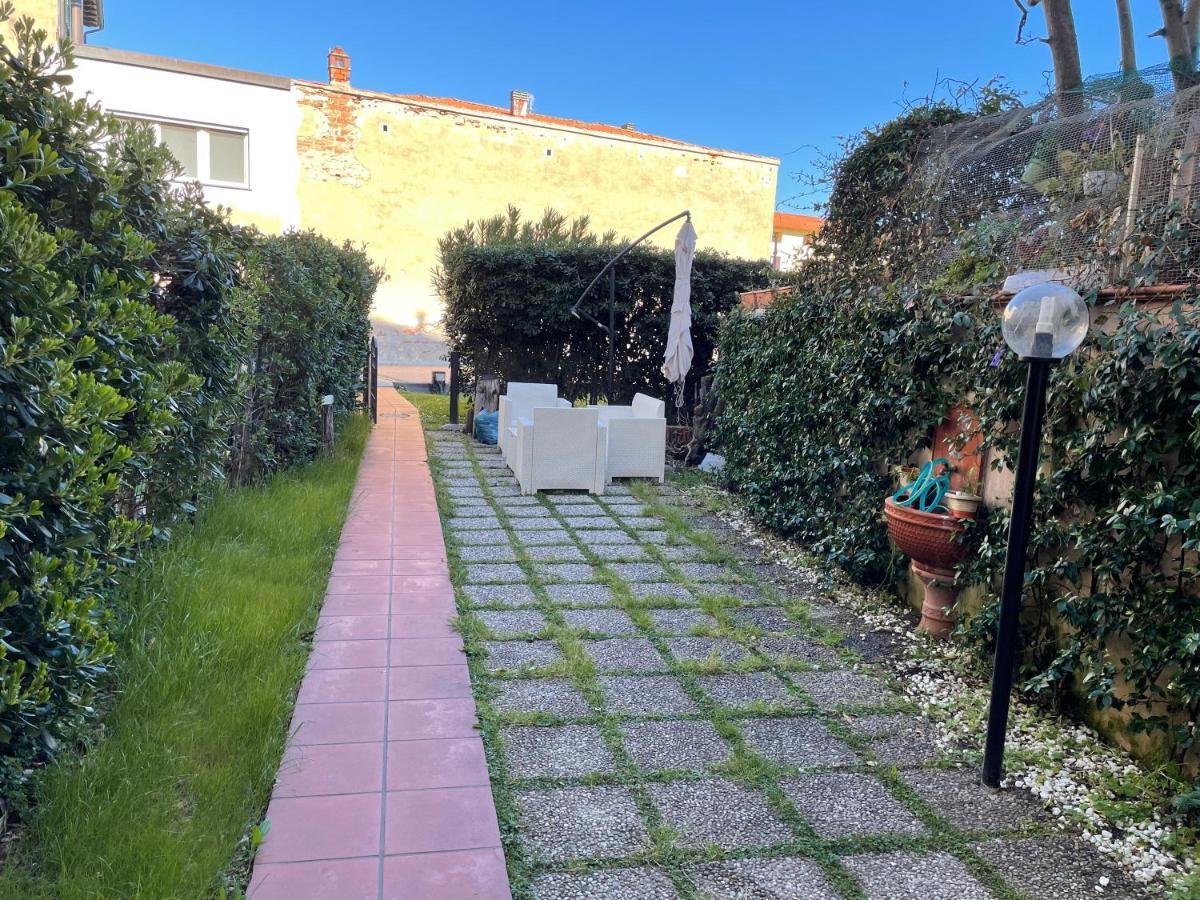 Sunrise Bed & Breakfast Marina Di Pisa Exterior photo