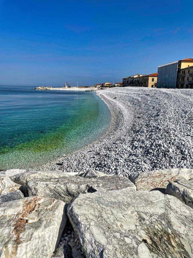 Sunrise Bed & Breakfast Marina Di Pisa Exterior photo